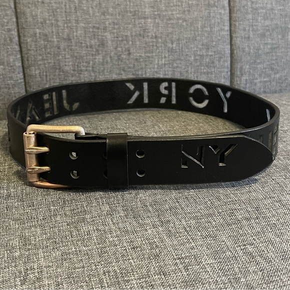 New York Jeans Genuine Leather Belt, Black Leather Belt Size Medium - Picture 2 of 7